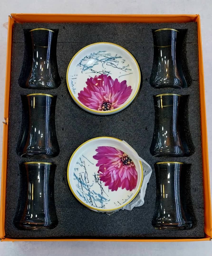 سرویس چای‌خوری گلدار هندسی وارداتي  ۶ نفره (۶ عدد استکان کمر باریک + ۶ عدد نعلبکی)